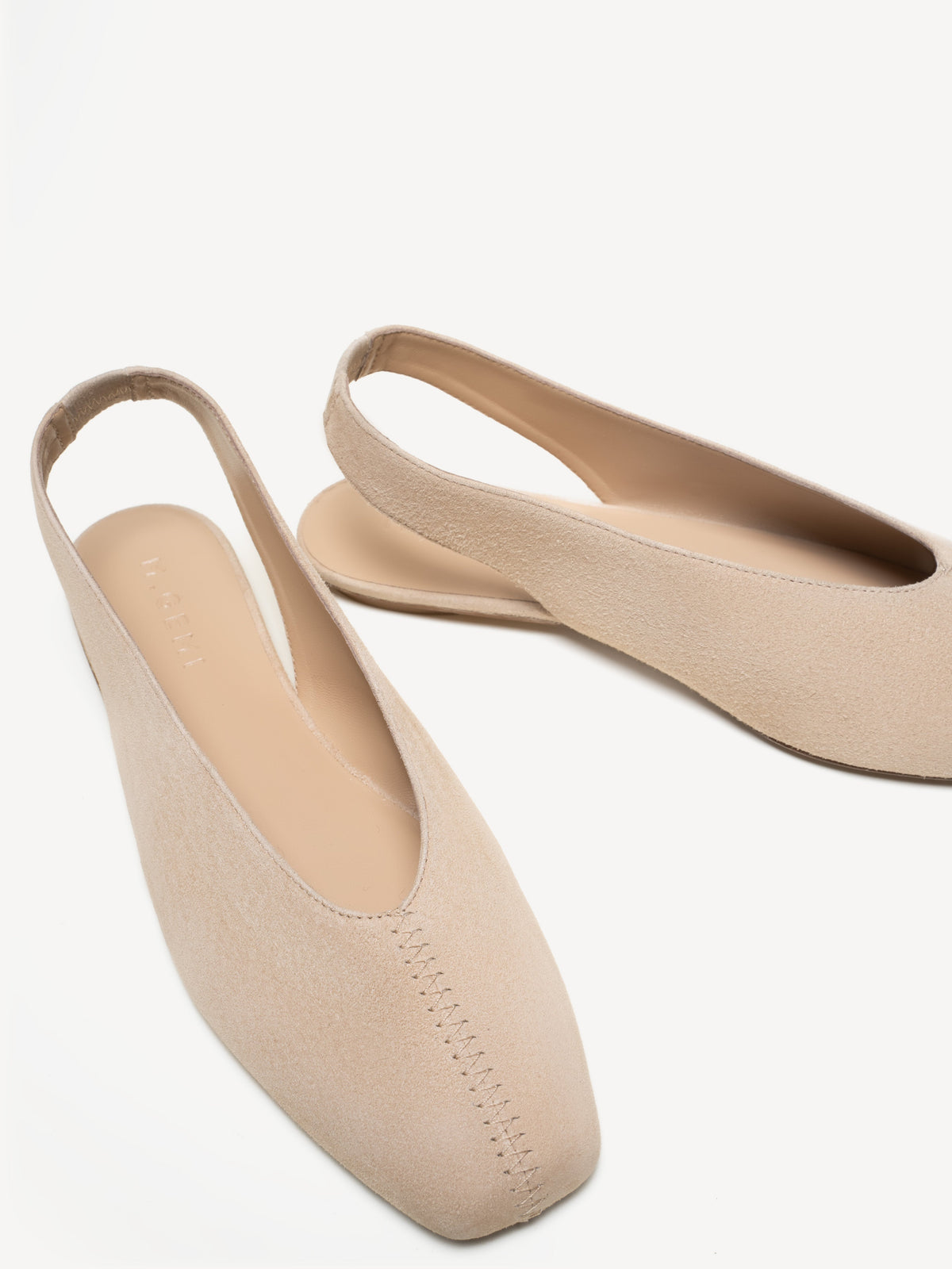 The Una Slingback