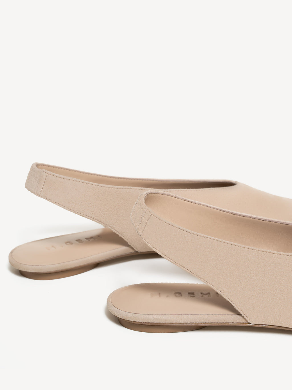 The Una Slingback