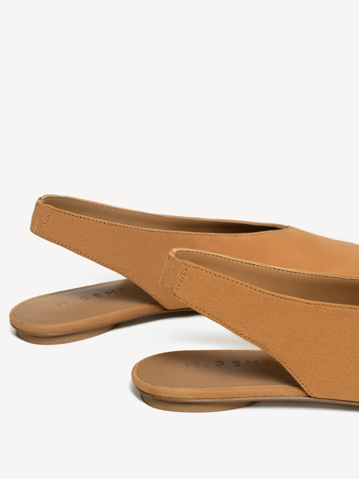 The Una Slingback