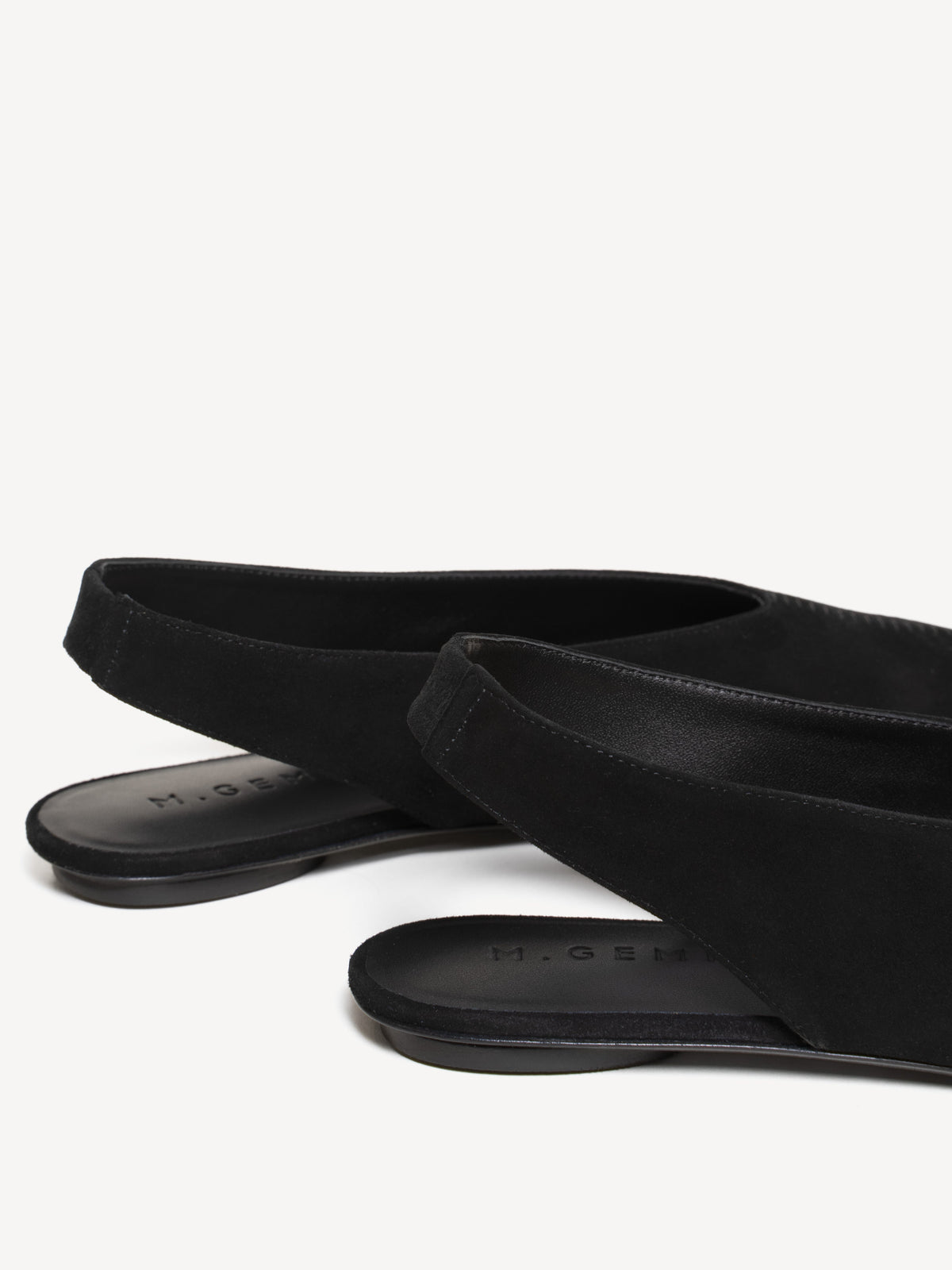 The Una Slingback