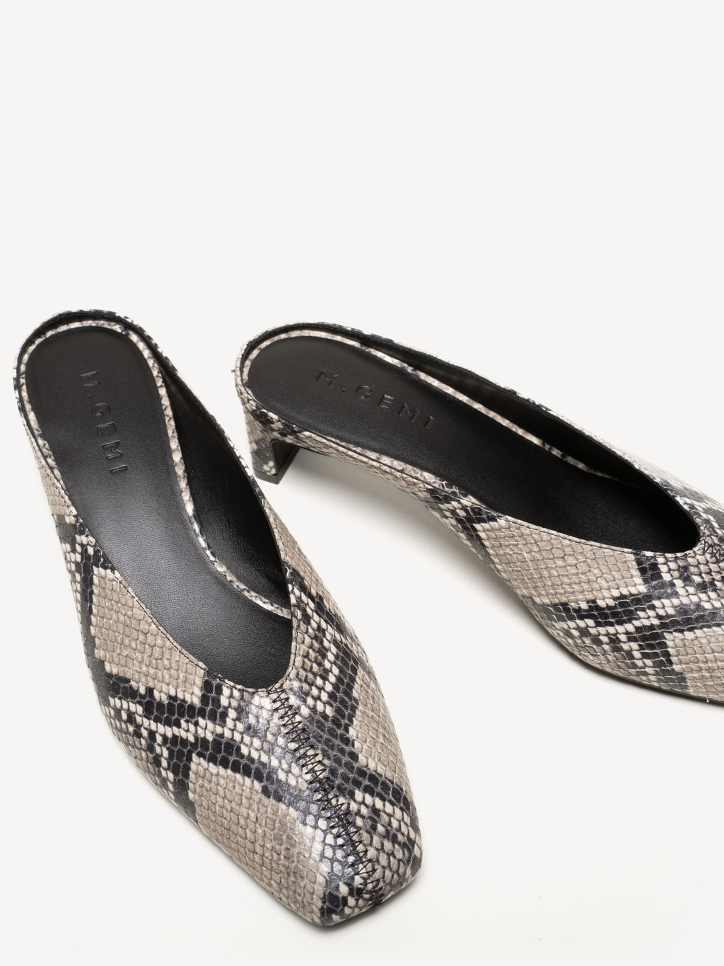 The Una Mule 35