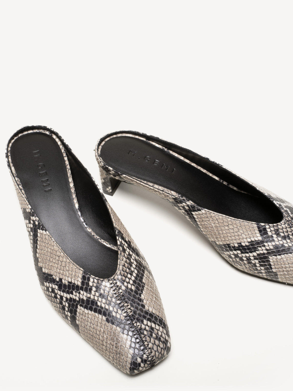 The Una Mule 35