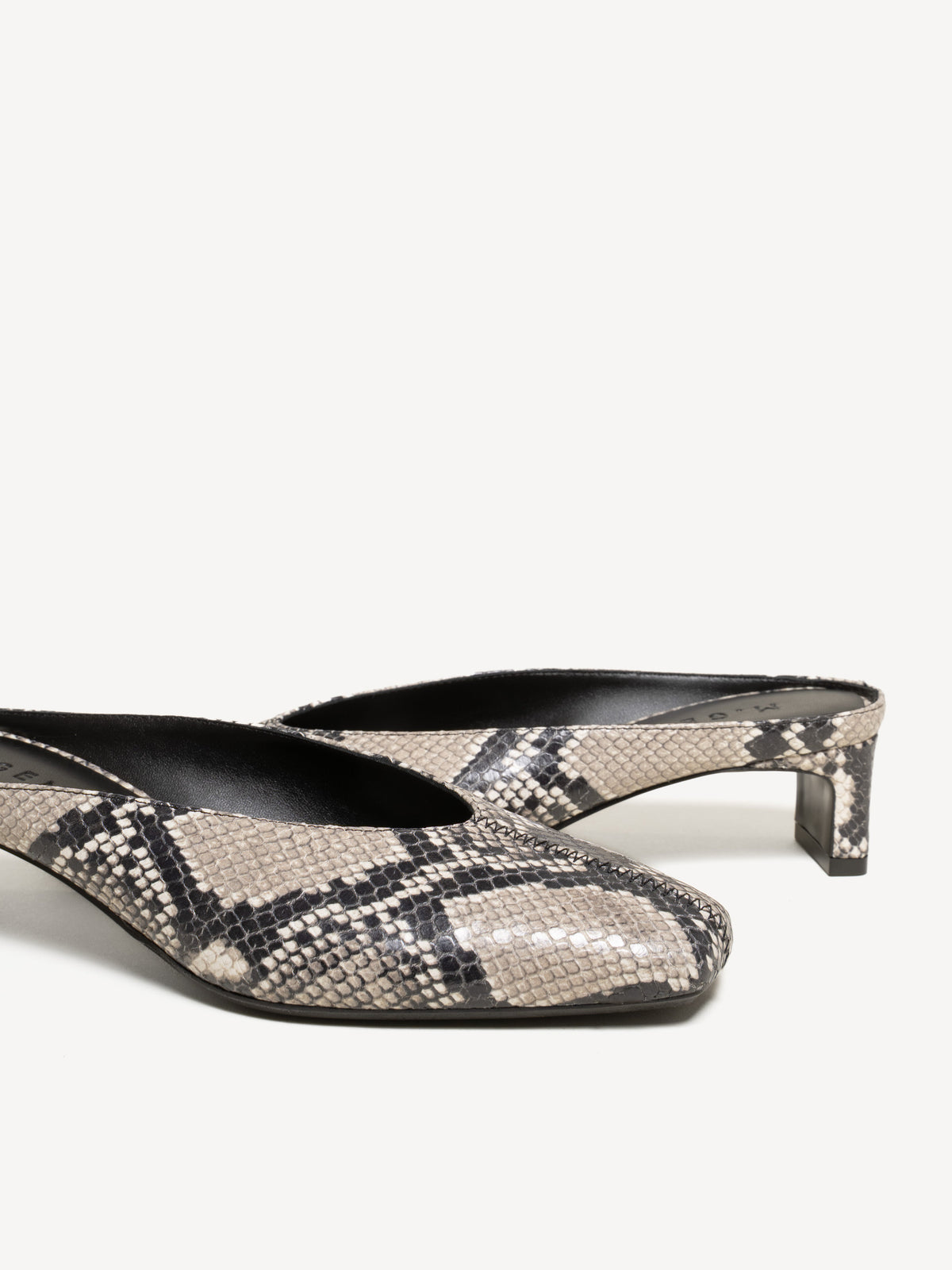 The Una Mule 35