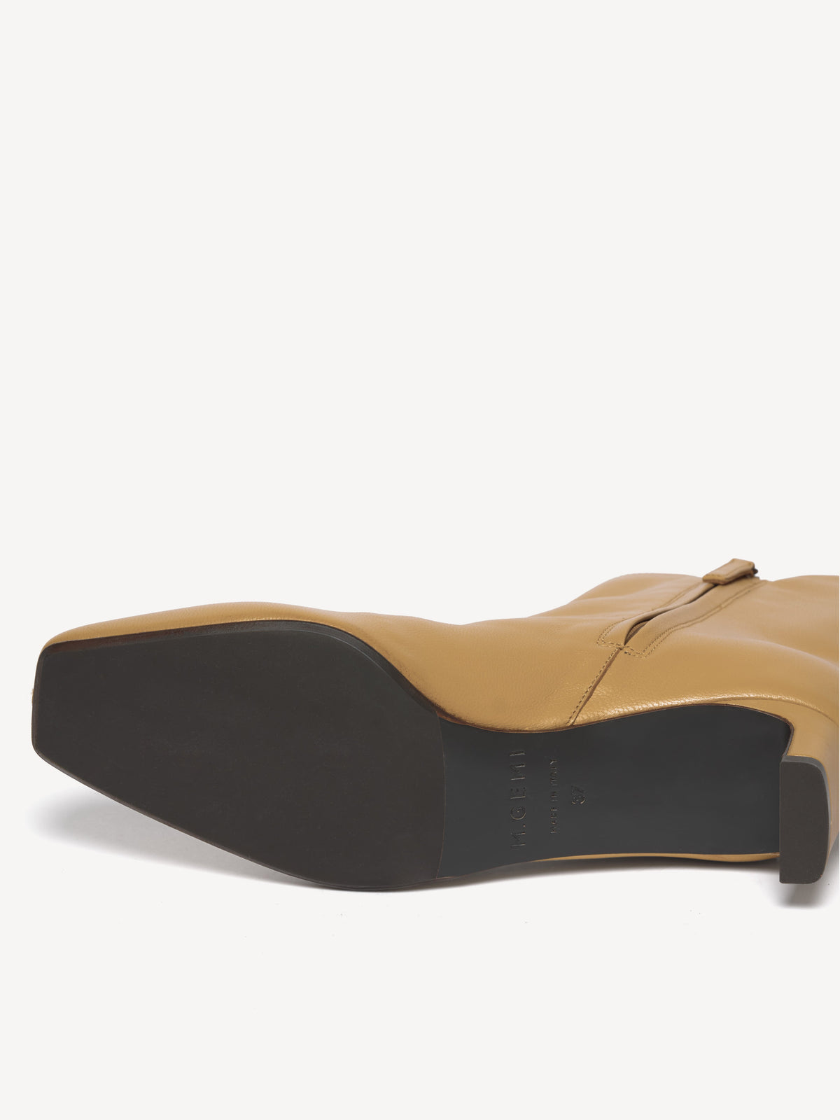 The Una Bootie 35