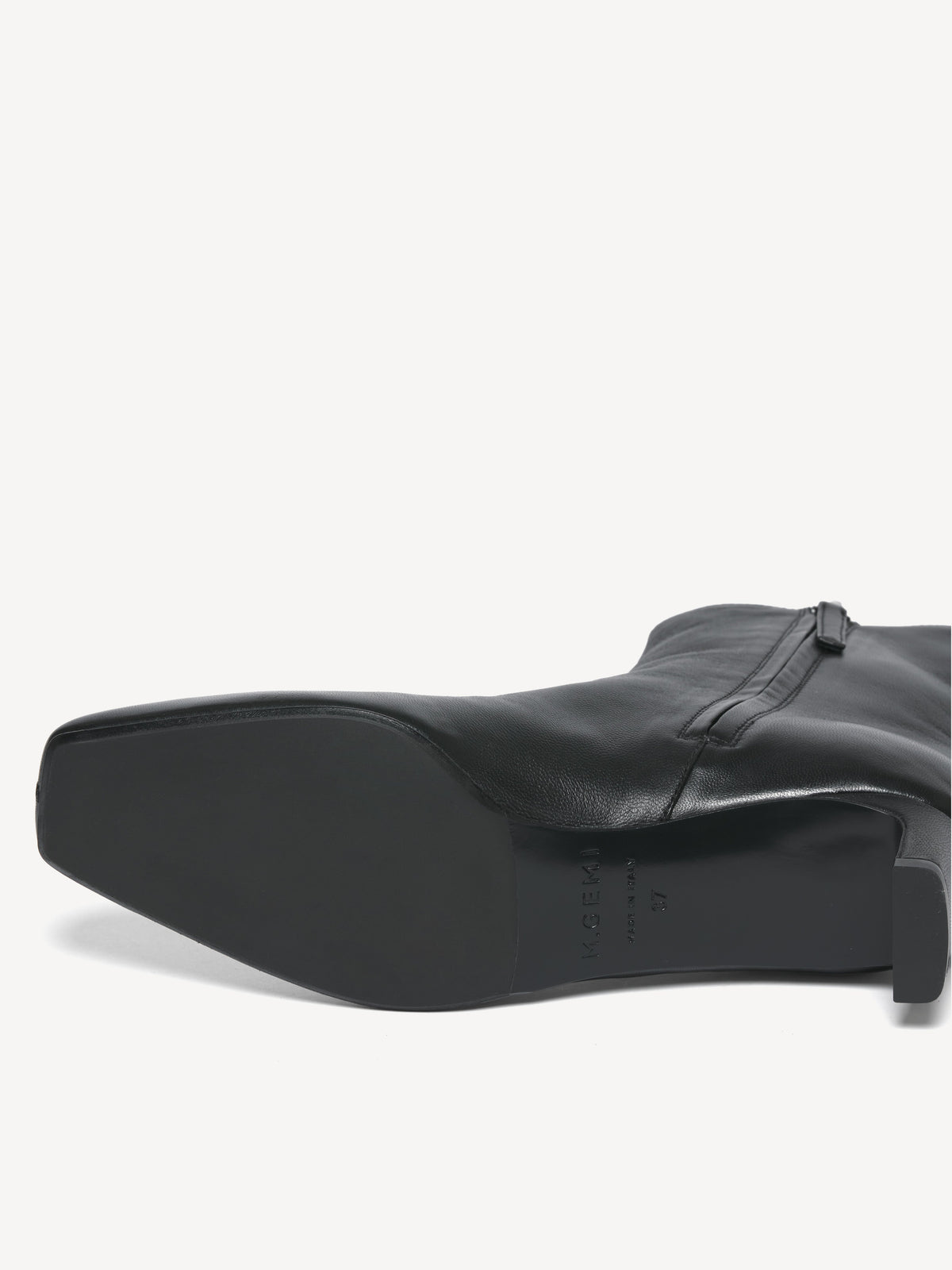 The Una Bootie 35