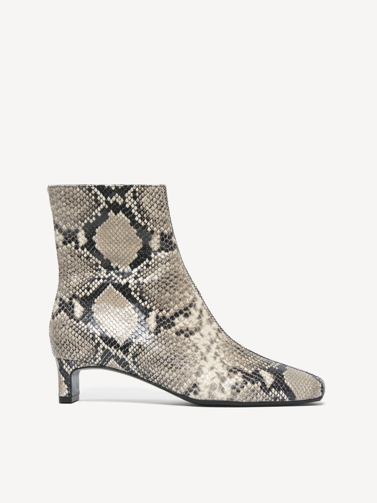 The Una Bootie 35