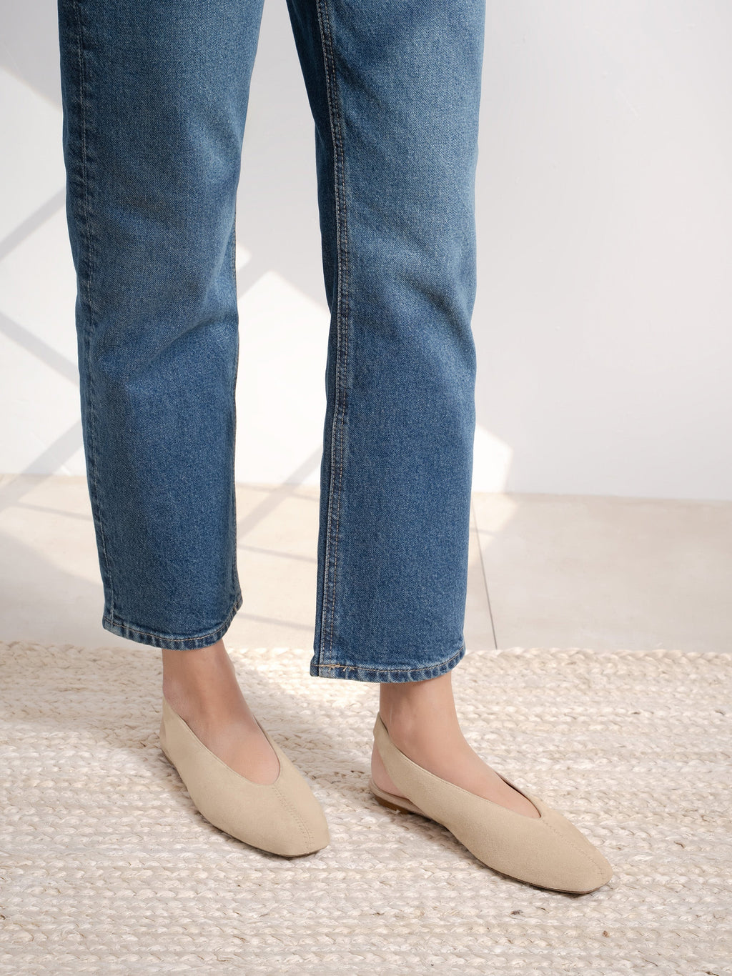 The Una Slingback