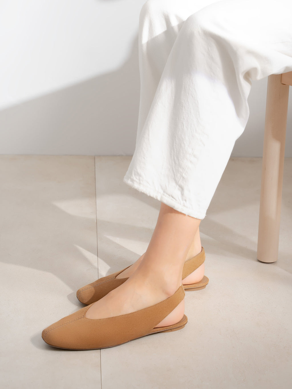 The Una Slingback